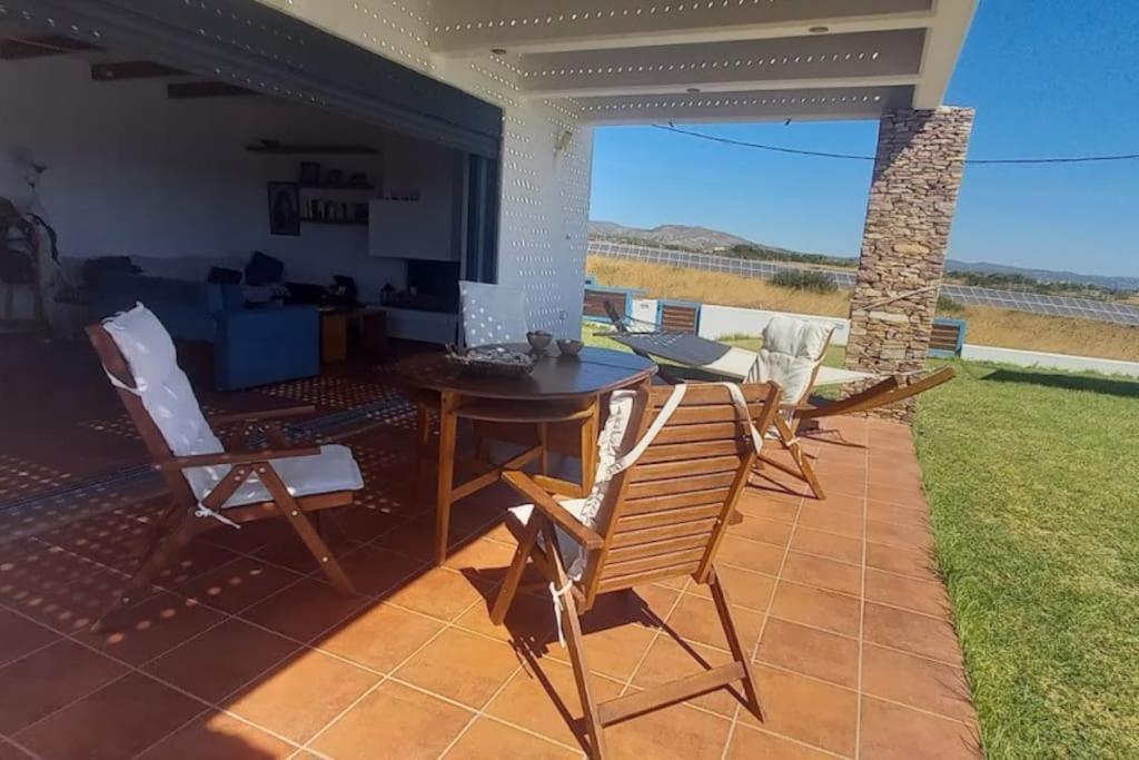 Cristelia Seafront & Pool Villa Lahaniá Kültér fotó